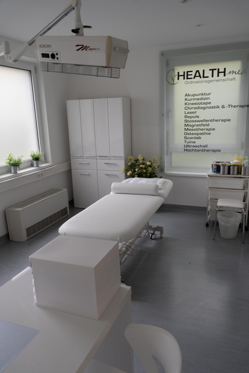 Therapieraum mit Geräten